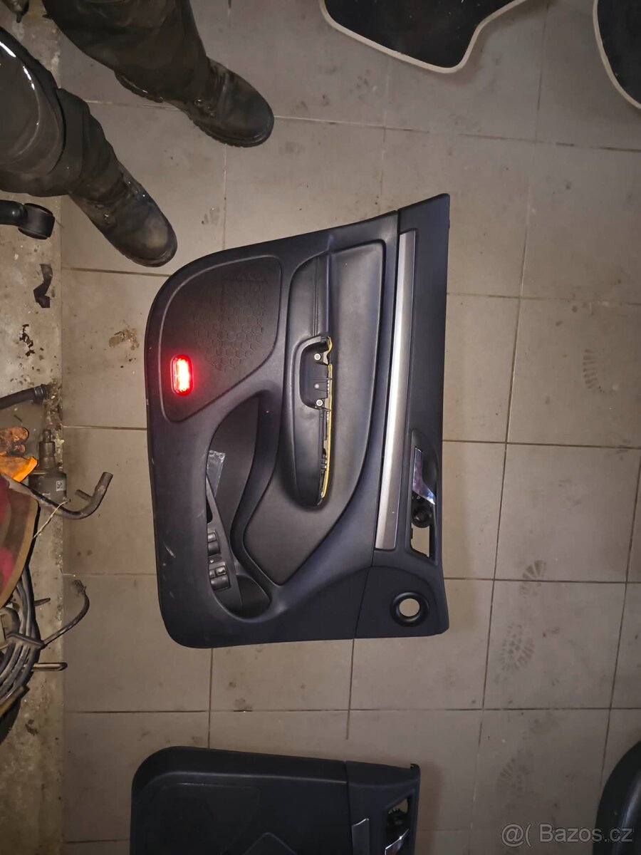 Octavia 2 - interiér - 9