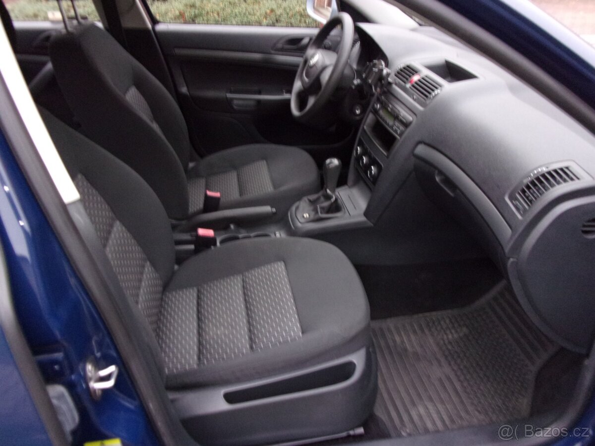 Octavia 1,4i 16V 59kW Tour,koup.v čr 9.2011,klima,závěs - 9