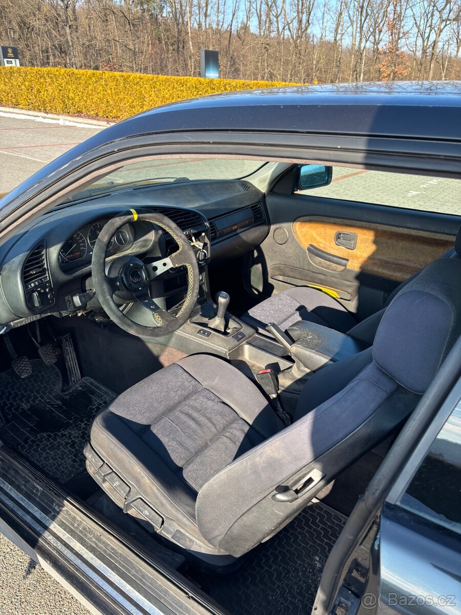 Prodám BMW E36 Coupe 320i - 9