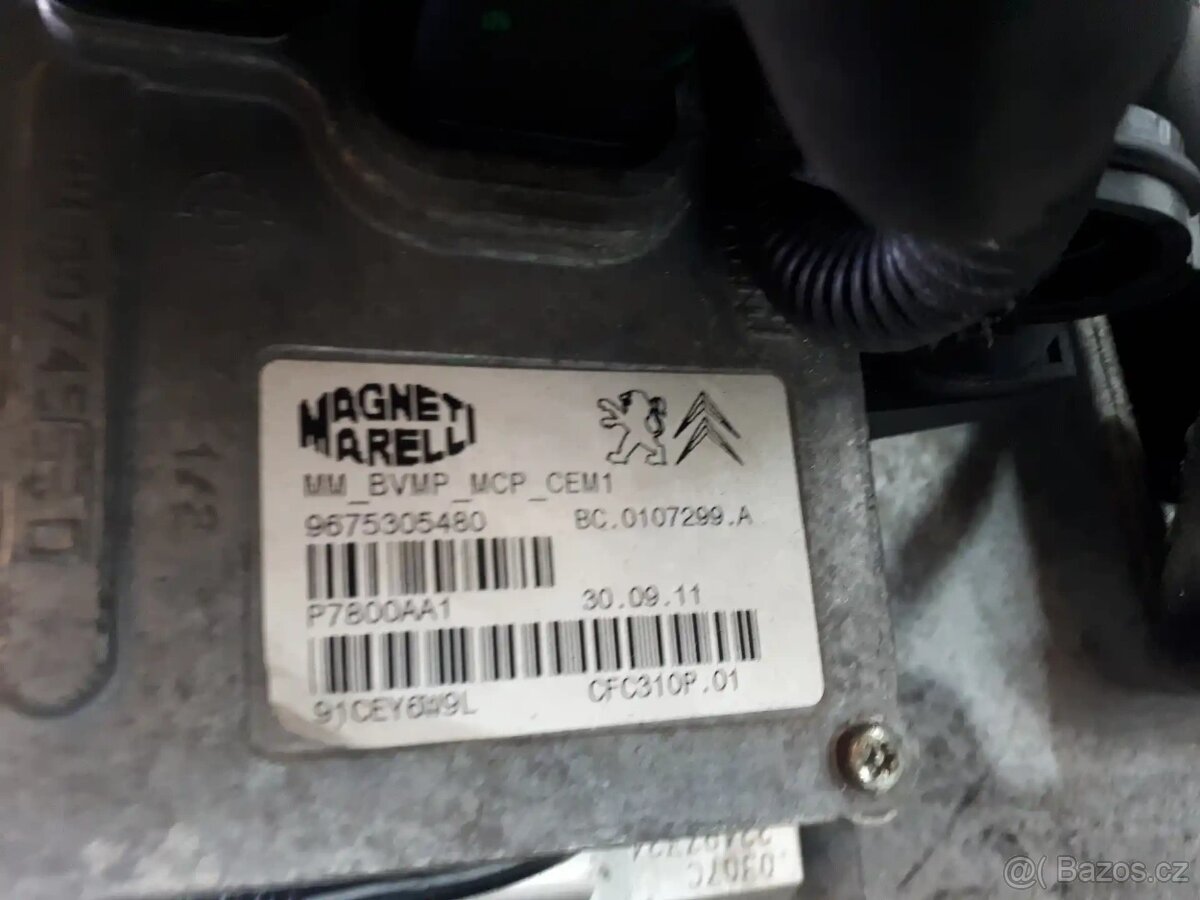 PEUGEOT 5008-1,6HDI-AUTOMAT+DALSI DILY.INFO TEXT. - 9