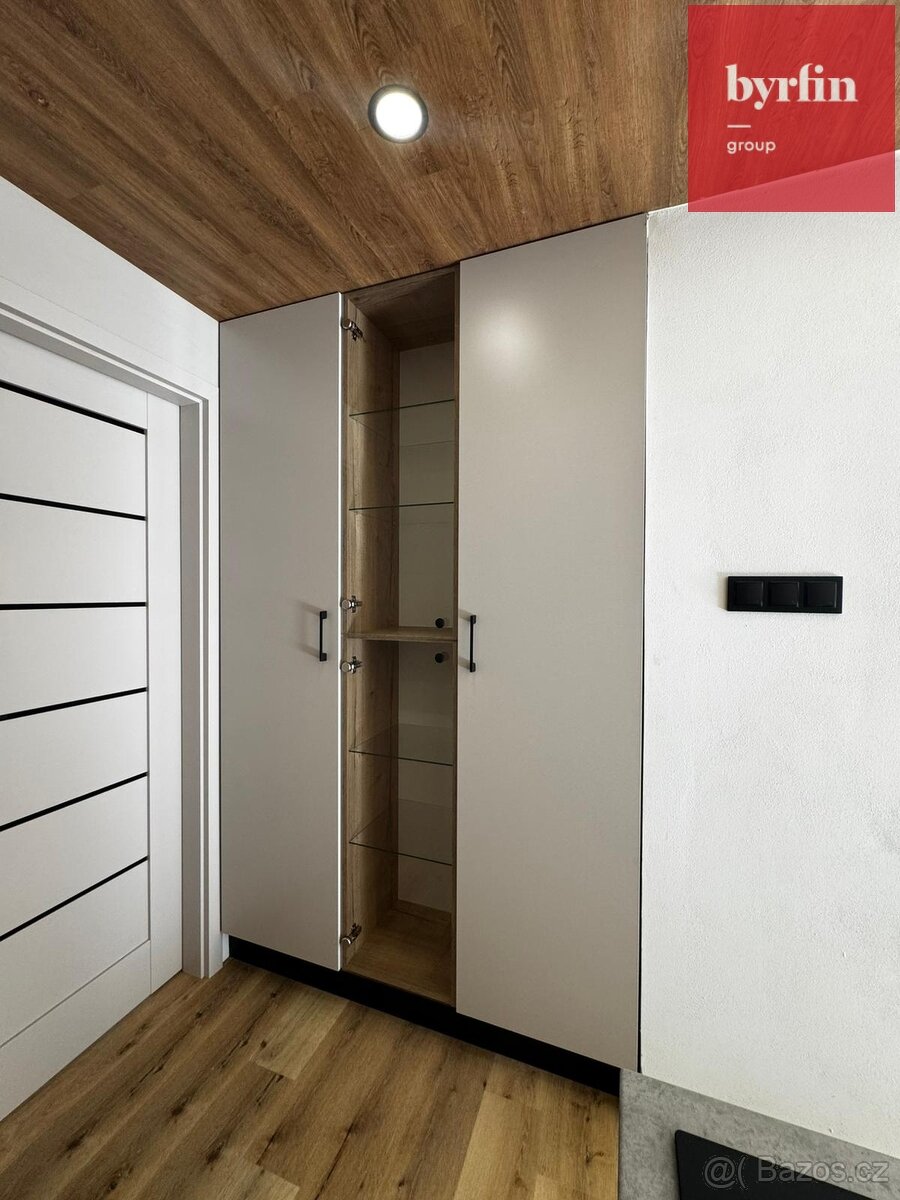 Prodej bytu 3+KK po rekonstrukci - 9