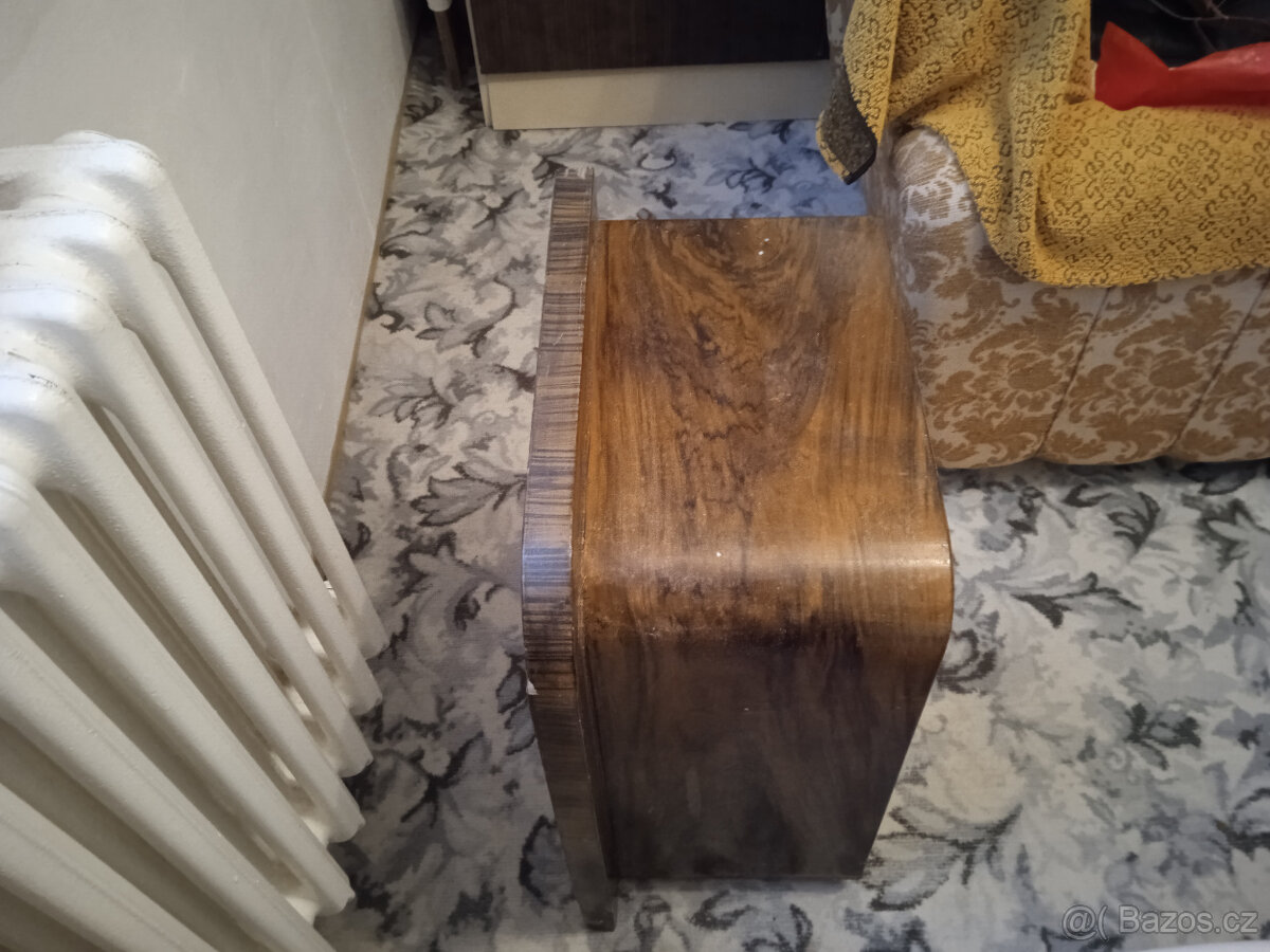 Starý nábytek - 9