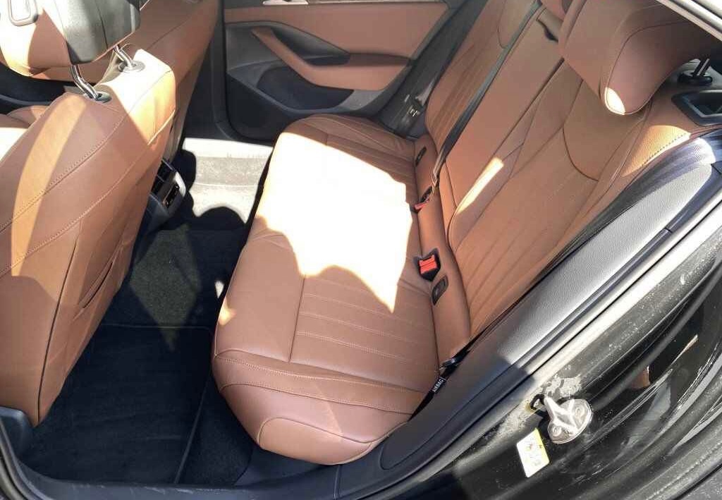 Škoda Superb, L&K, 4X4, Nez.top, MATRIX, Odpoč. DPH, 142 KW - 9