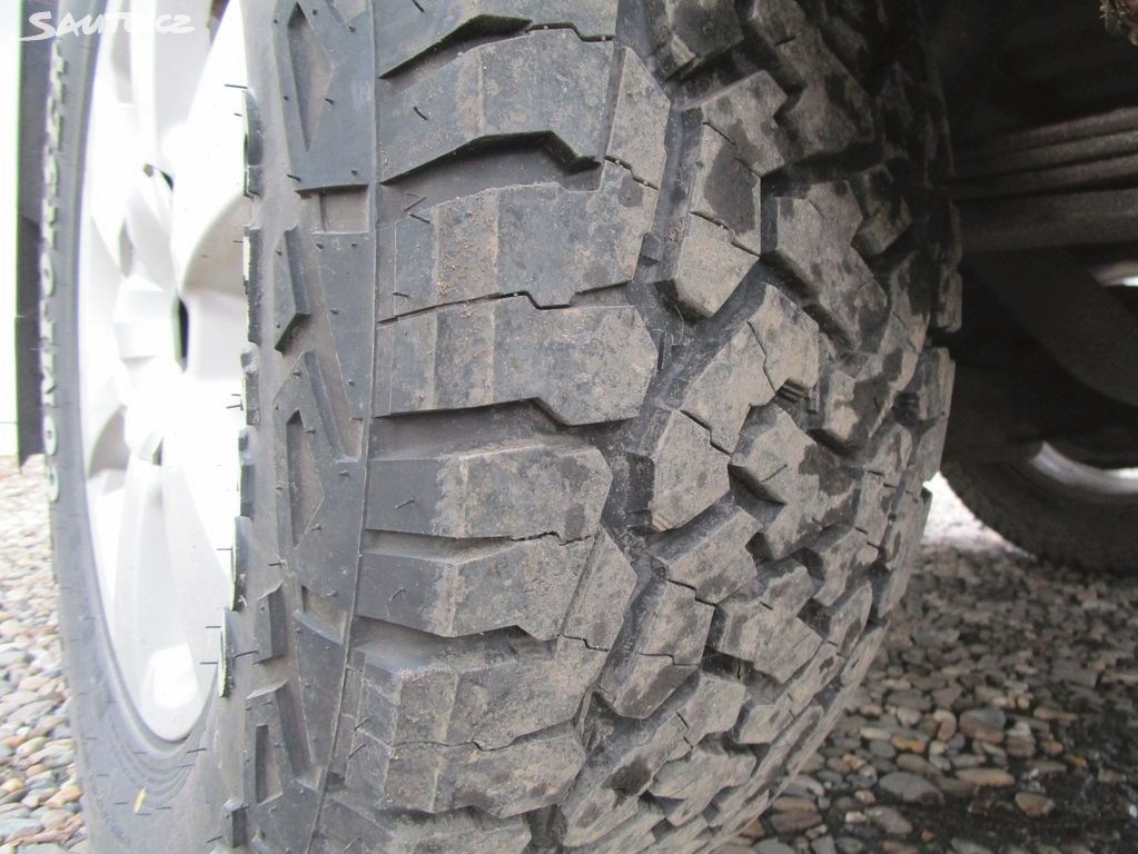 Nissan Navara, 2,5D-126KW-NOVÁ STK - 9