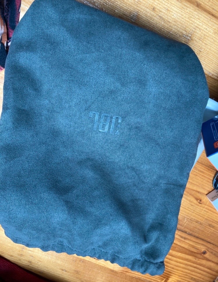 JBL Sluchátka s ANC - 9