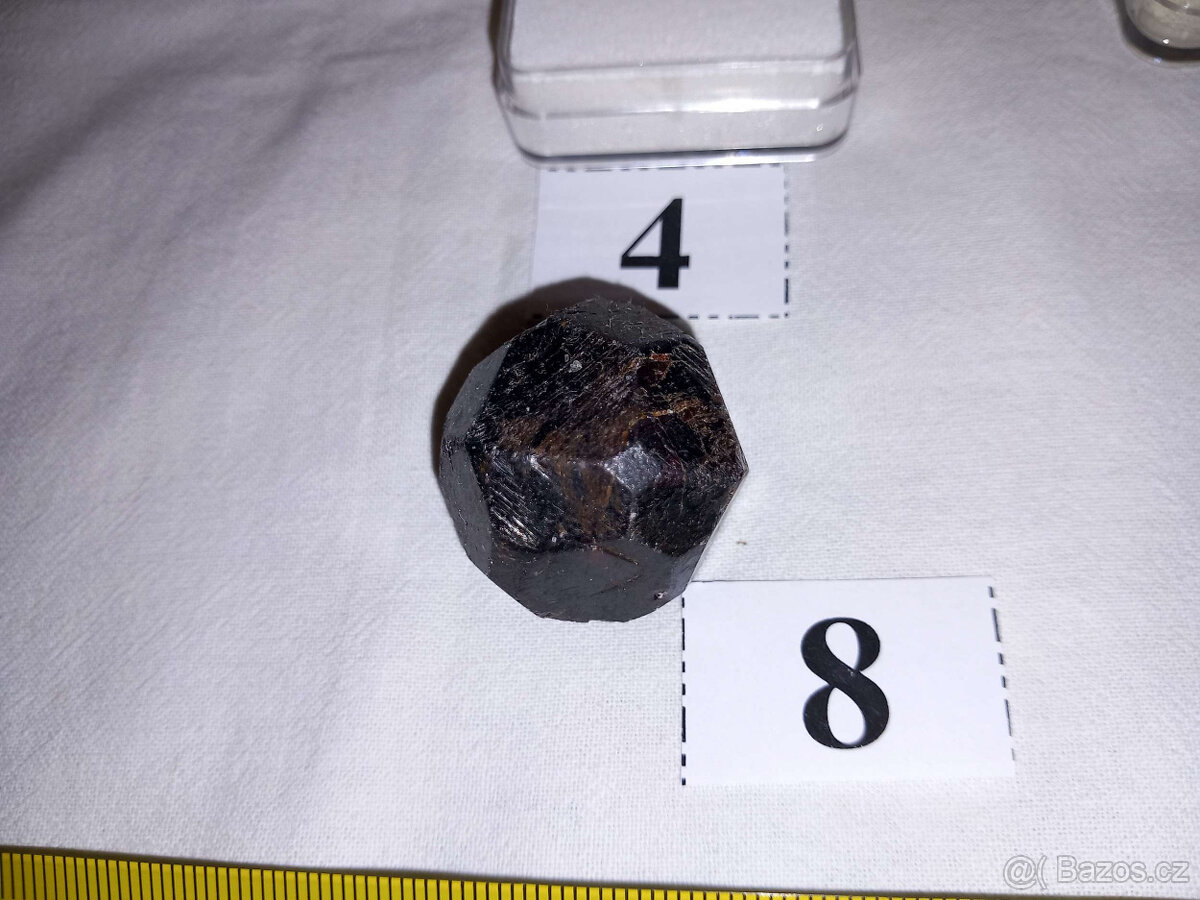 T06 Sbírka minerálů - drahokamové odrůdy minerálů - 9