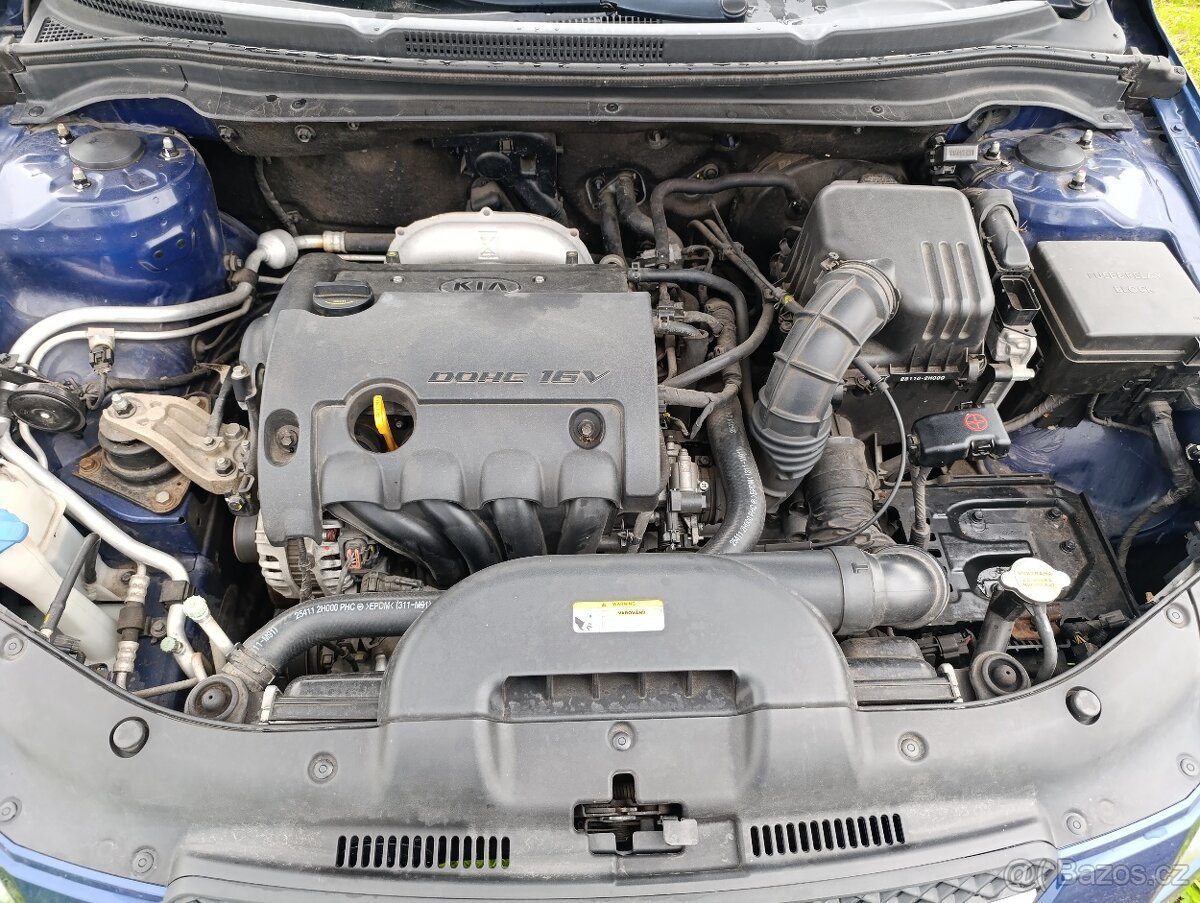Kia Cee´d na náhradní díly 1.4 80kw - 9