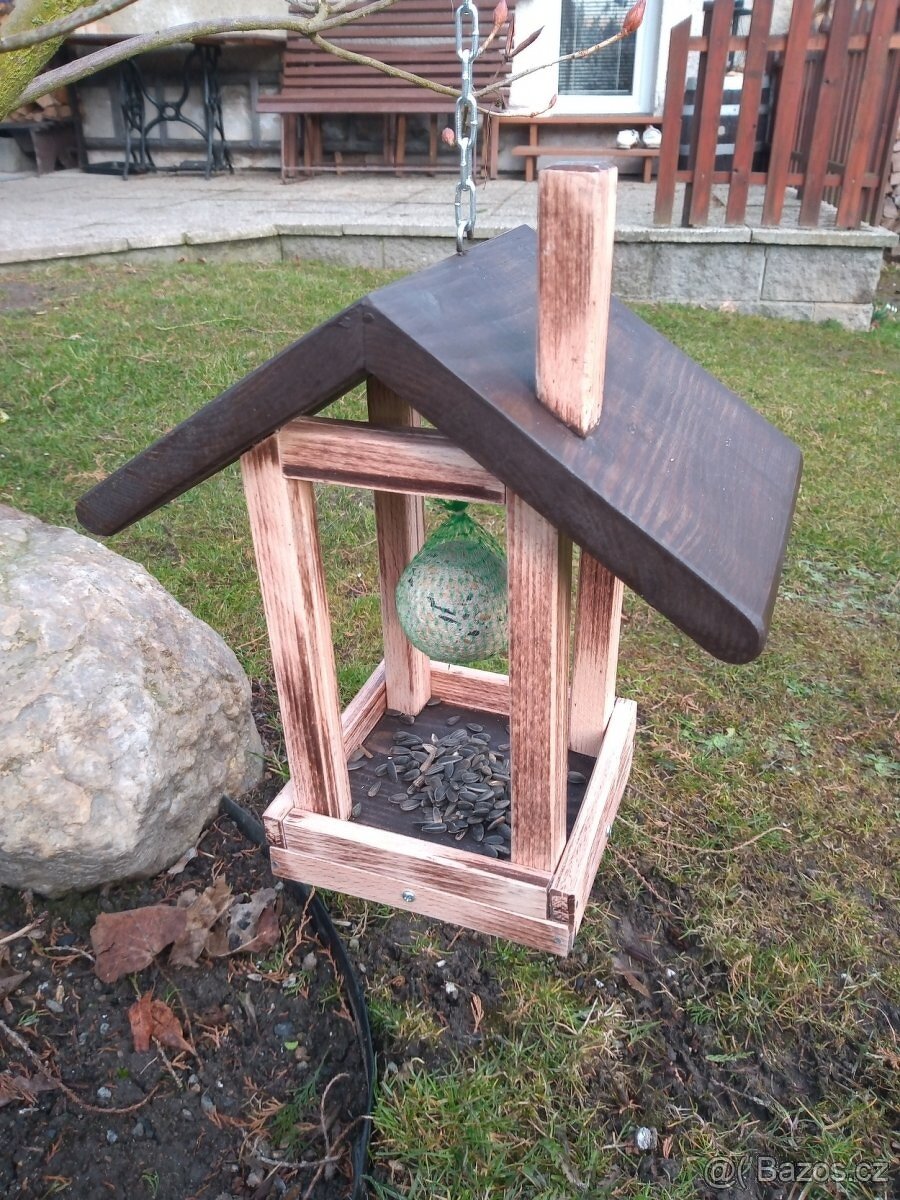 Krmítko, EKO nátěr, masivní dřevo, 100% ruční práce - 9