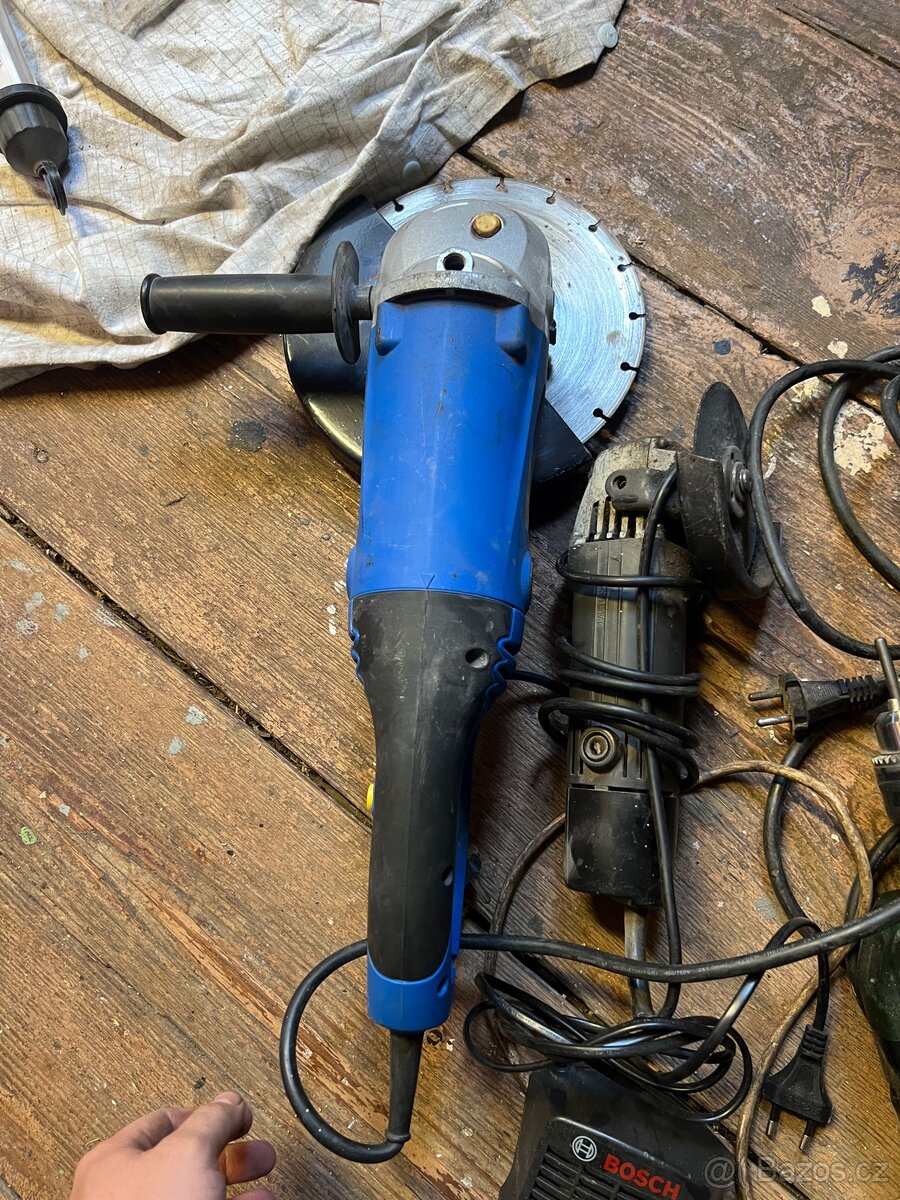 Staré nářadí na opravu/díly - 9