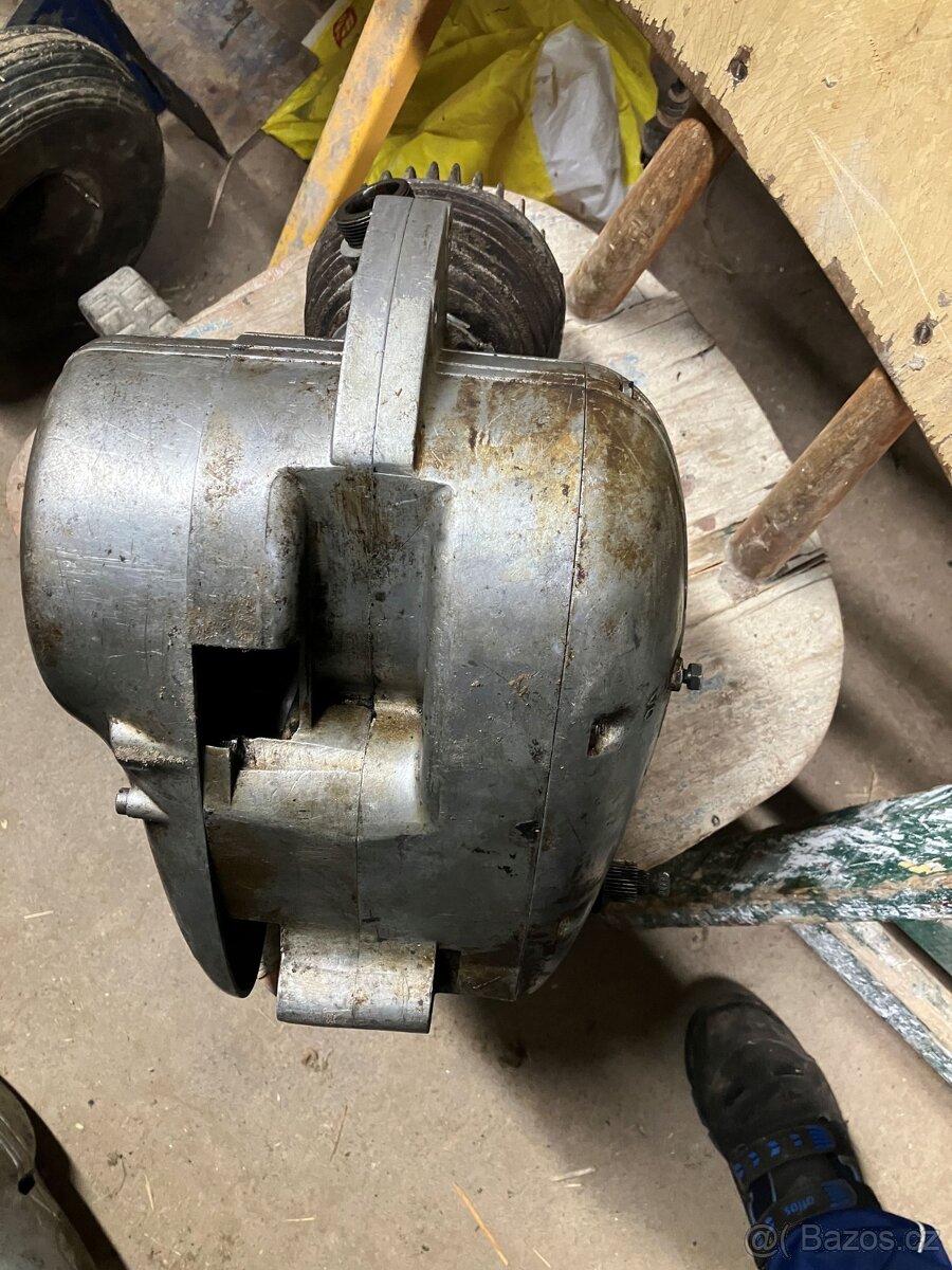 Motor Manet M90 - 9