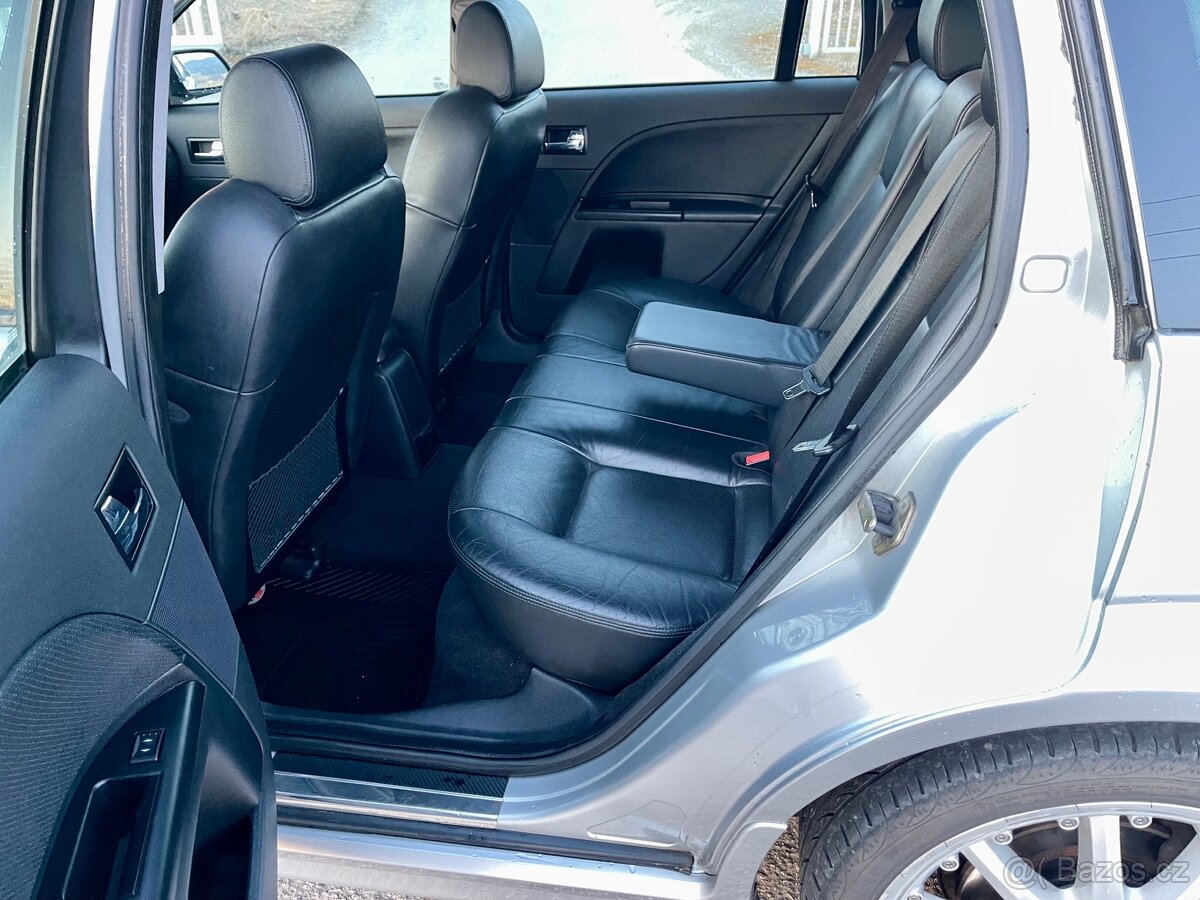 Ford Mondeo ST220 - 9