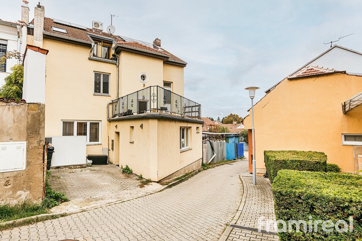 Prodej rodinného domu 297 m², Brno - Bystrc, ev.č. 01929 - 9