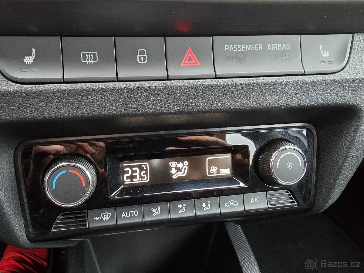 Škoda Fabia, 1,0 TSI COMBI STYLE - 9