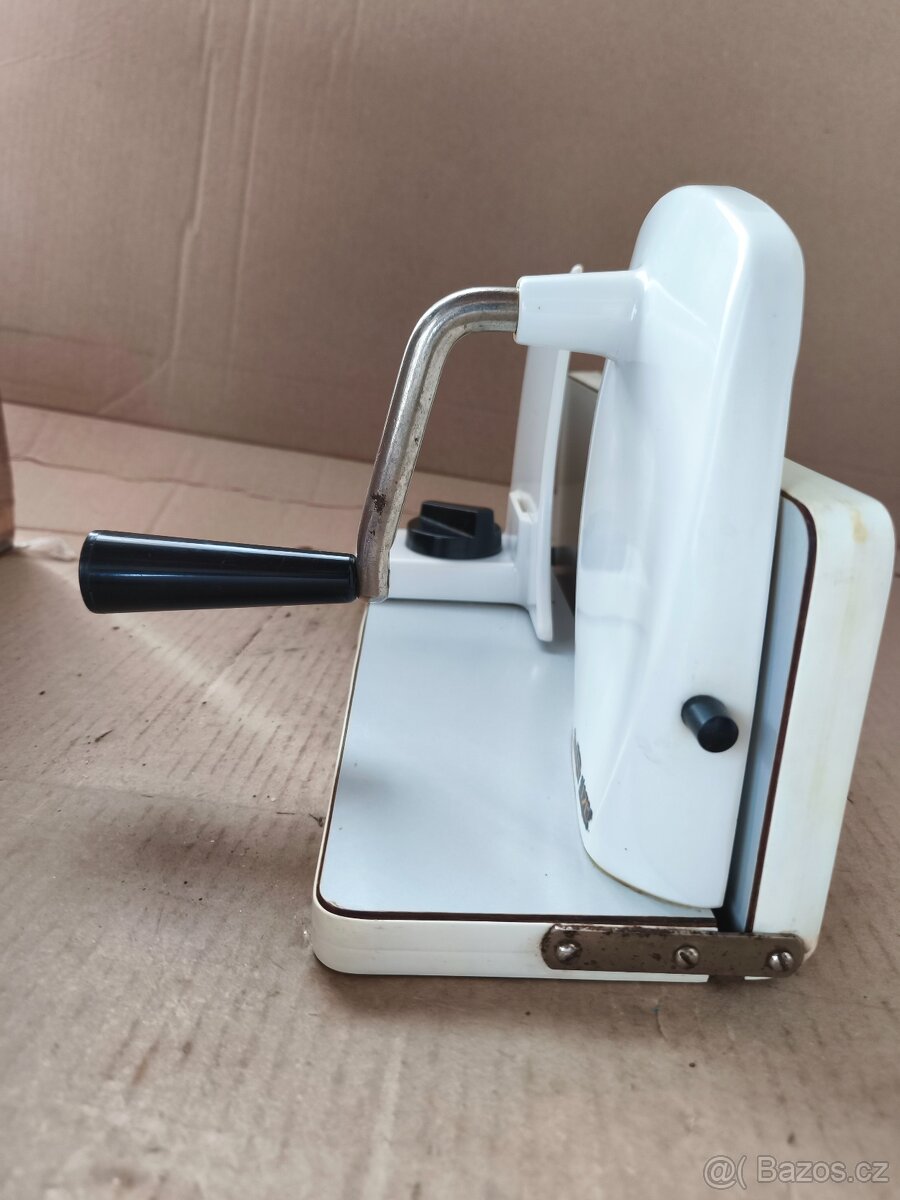 Ruční kráječ IDEAL 170 - 9