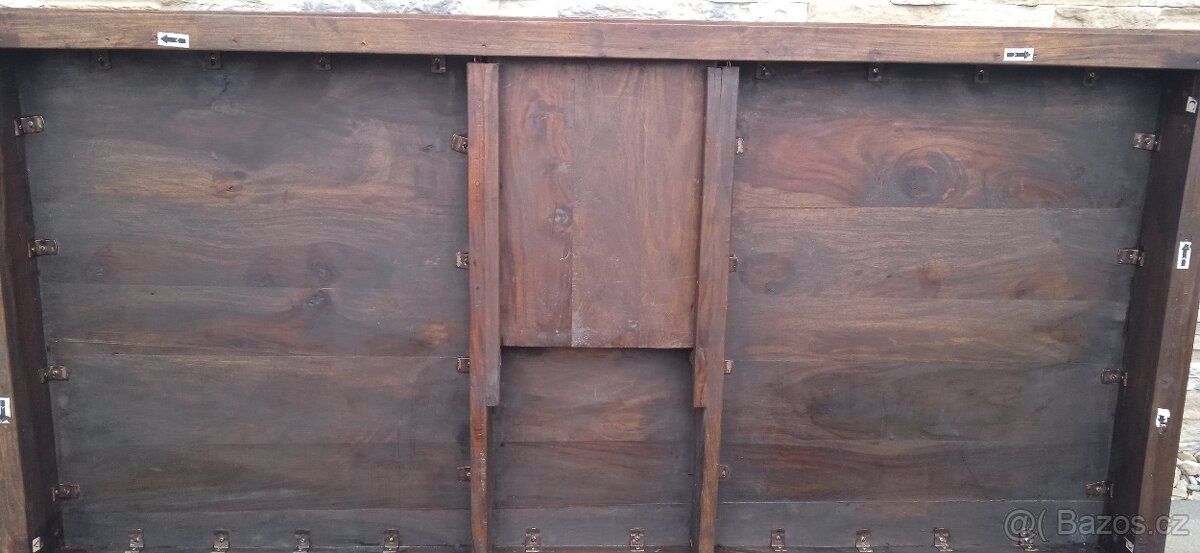 Jídelní masivní dřevěný stůl palisandr+6 ratanových židlí - 9