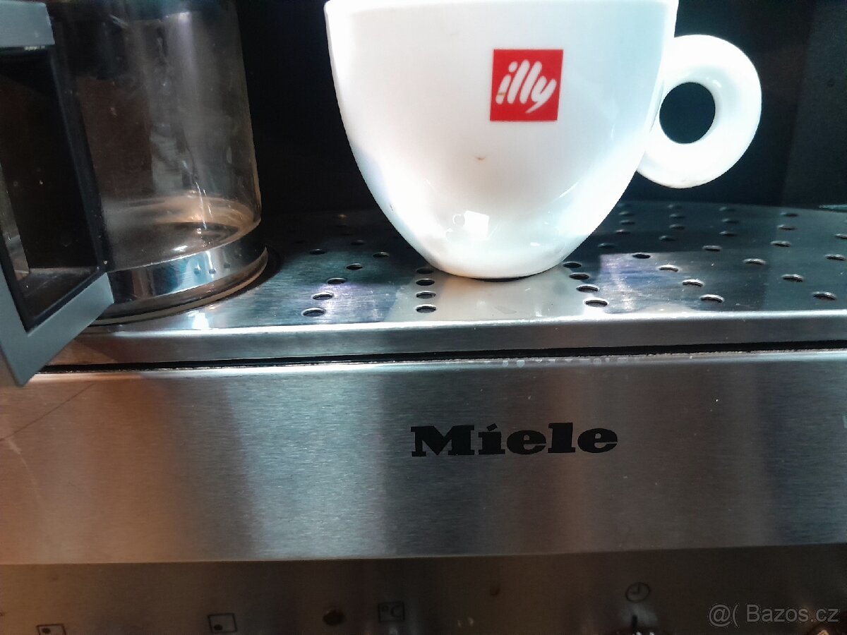 Kávovar Miele CVA-3650 Nespresso - 9