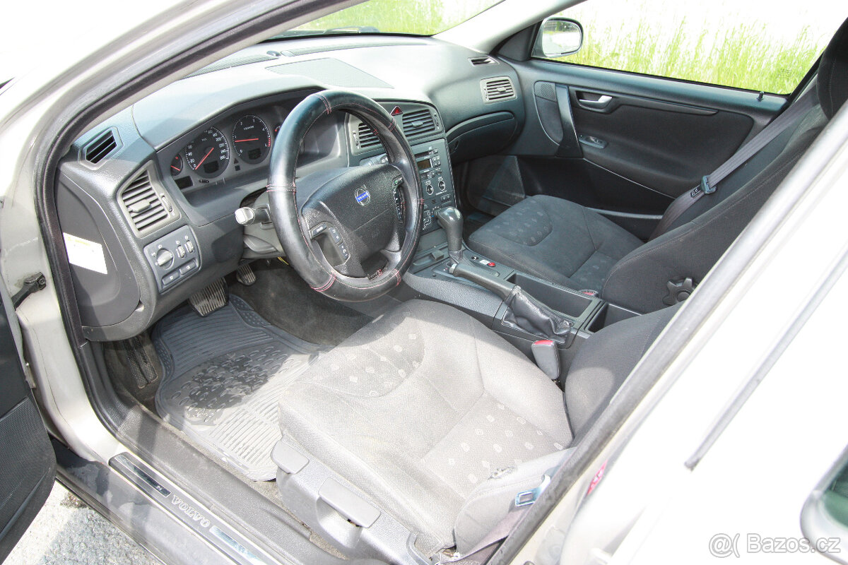 VOLVO V 70 SW 74 - 9