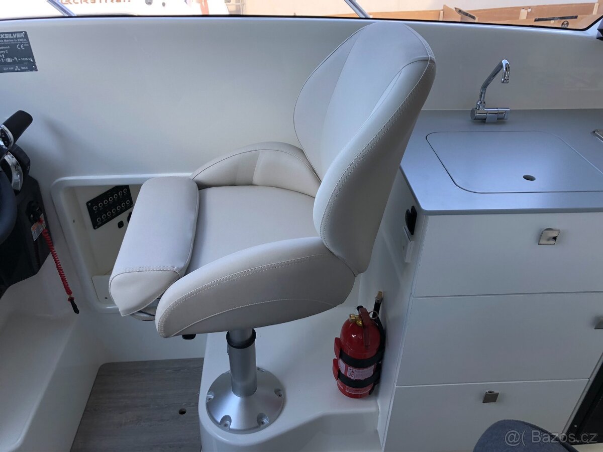 QUICKSILVER Activ 805 WEEKEND + MERCURY F 225 V6 EFI EXLPT D - 9