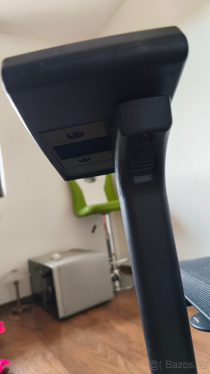 Pohodlná a všestranná kancelářská židle Ahrend - 9