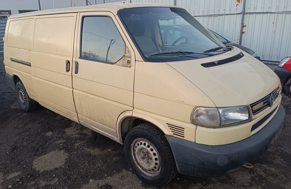 ND z VW Transporter 2461.cm3 75.kw nafta r.v.1999 (K84) - 9