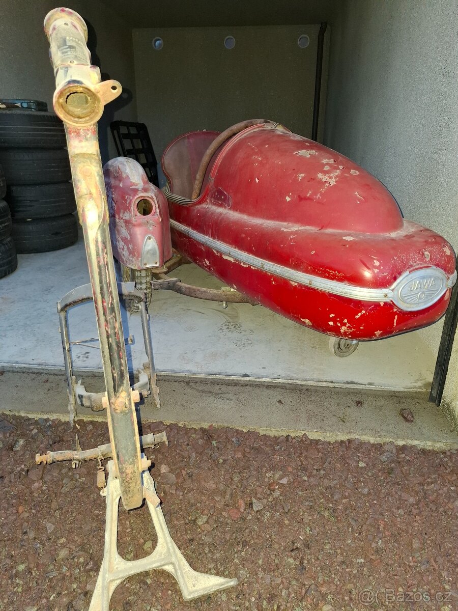 Jawa 250/353 velorex 560 - 9