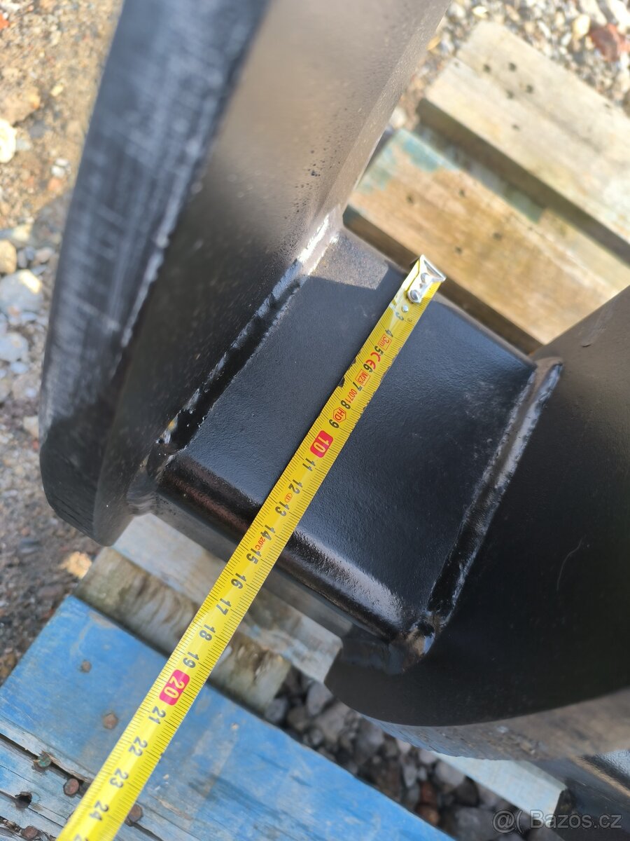 Hrábě na bagry 3-15t - 9