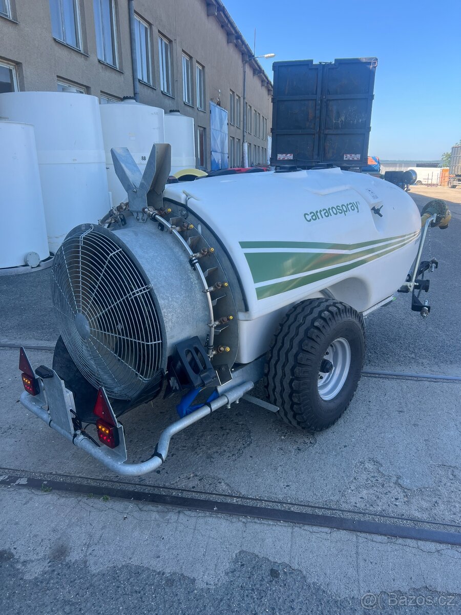 TAŽENÝ ROSIČ CARRAROSPRAY 1000L - 9