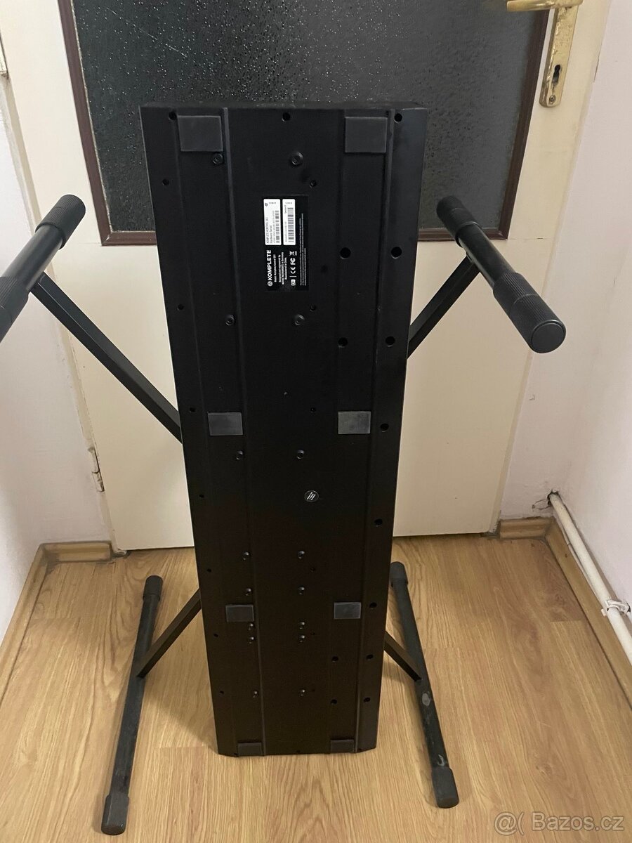 Komplete Kontrol S61 - 9