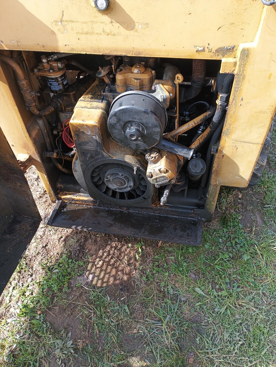 Fai 330 Komatsu - 9