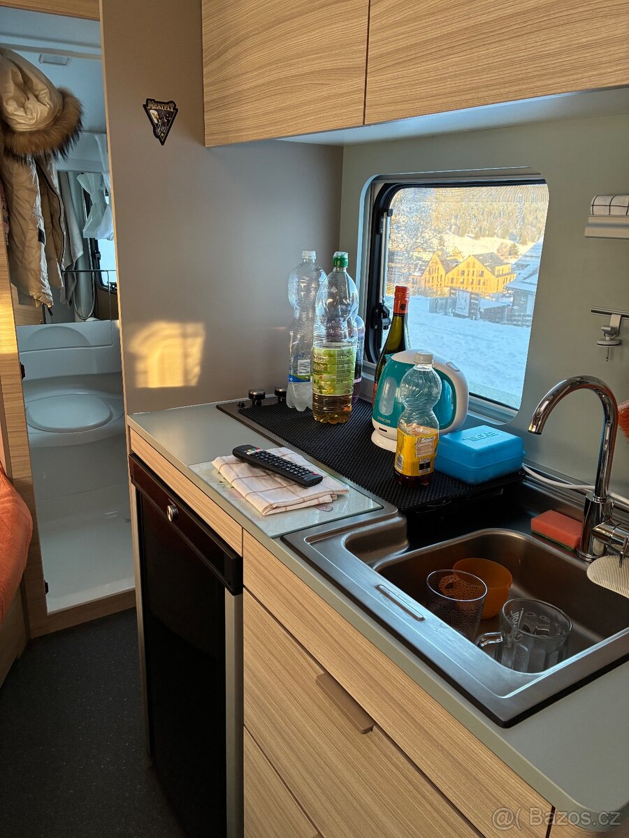 Karavan Adria 432 px - 9