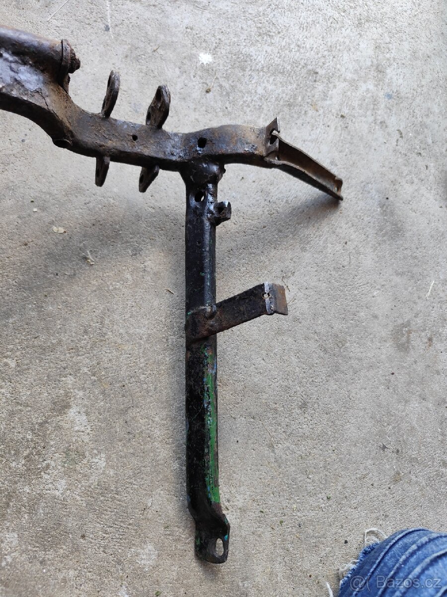 Kříž Jawa Pionýr - 9