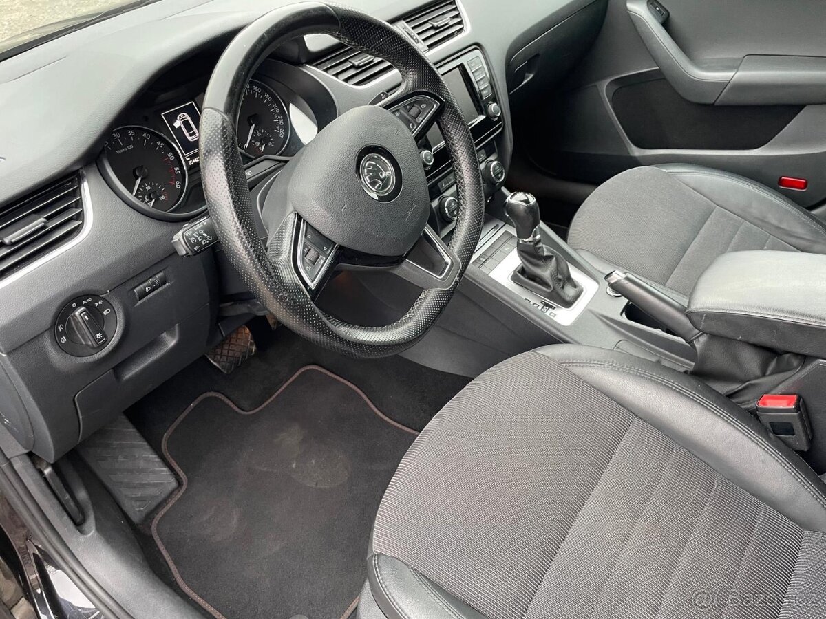 Octavia 3 COMBI 2.0 TDI 110kW ELEGANCE DSG 2015 - 9