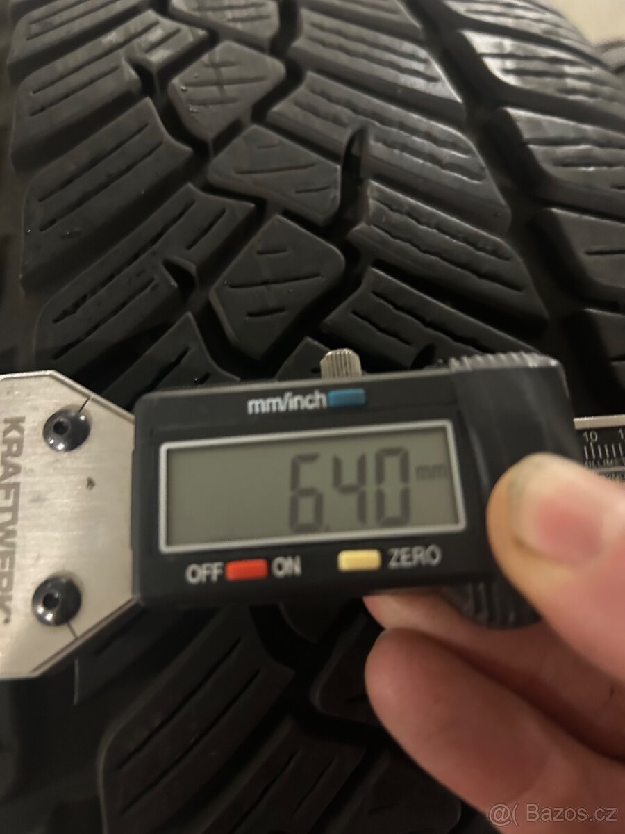 Zimní pneumatiky Fulda 225/40/18 - 9