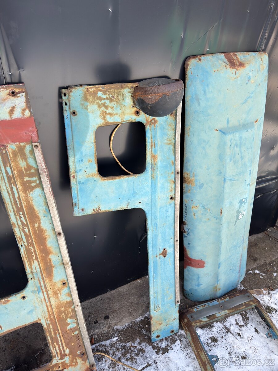 Kapotáž Zetor 4011-6911 - 9