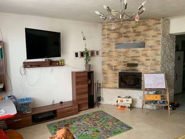 Prodej RD 6+kk Drnholec o 298 m2 před dokončením rekonstrukc - 9