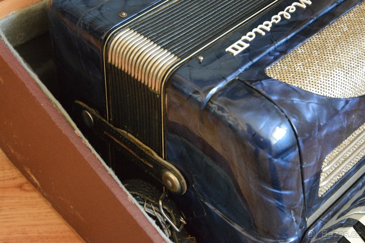 Akordeon Melodia III – 80 basů, modrý - 9