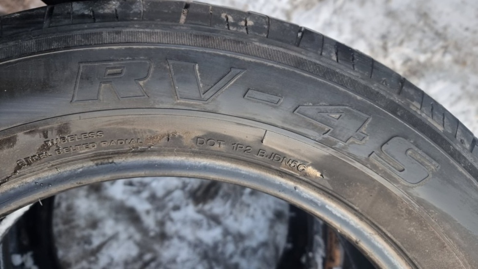 Pneu 215/60/17c Radar - 9