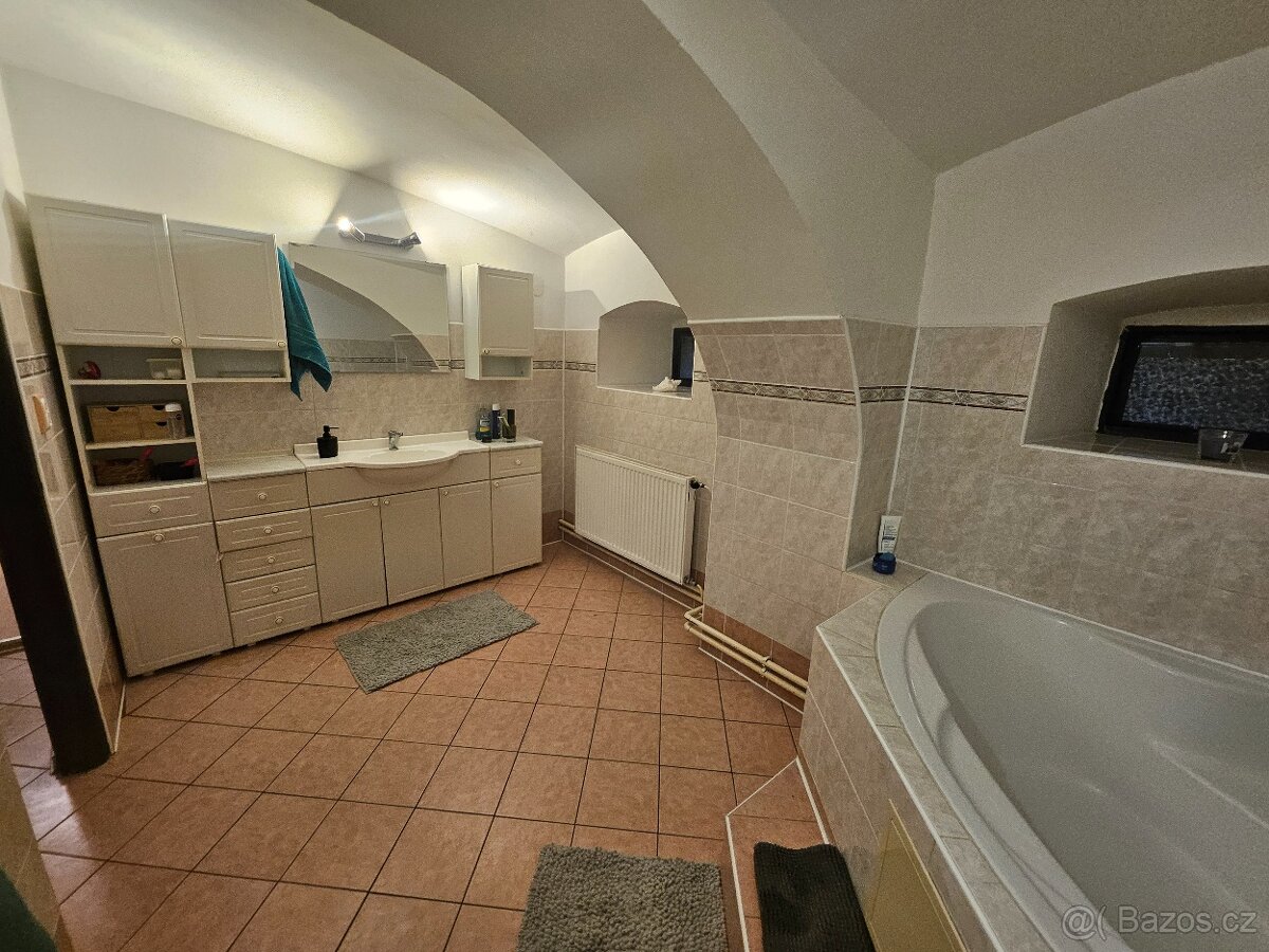 Prodej chalupy přímo u rybníka v Holanech - Česká Lípa - 9