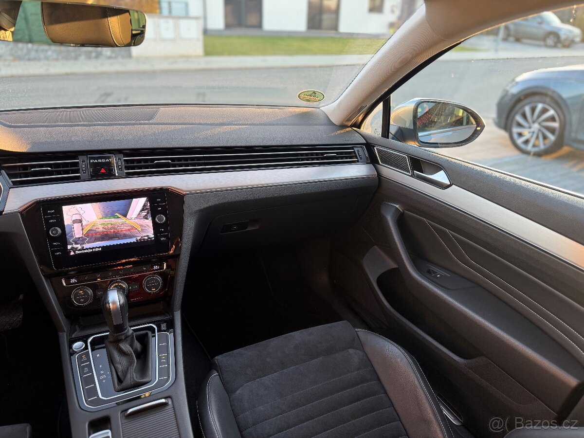 Volkswagen Passat Elegance 2.0TDI ALCANTARA KAMERA MATRIX - 9