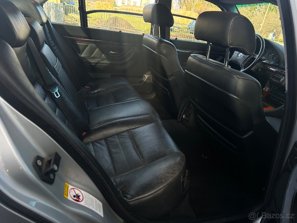 Bmw e38 740i facelift - 9