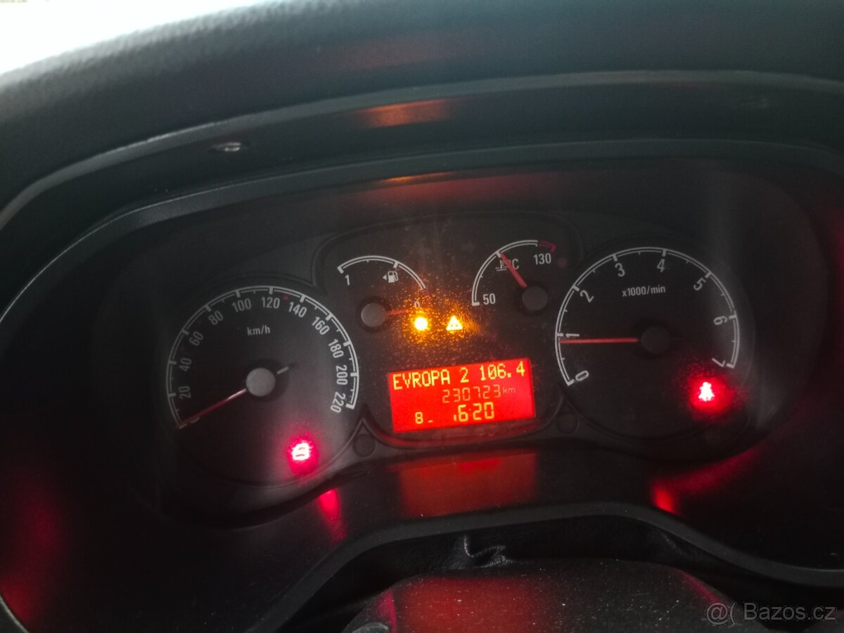 Prodám Opel combo 1,6 nafta - 9