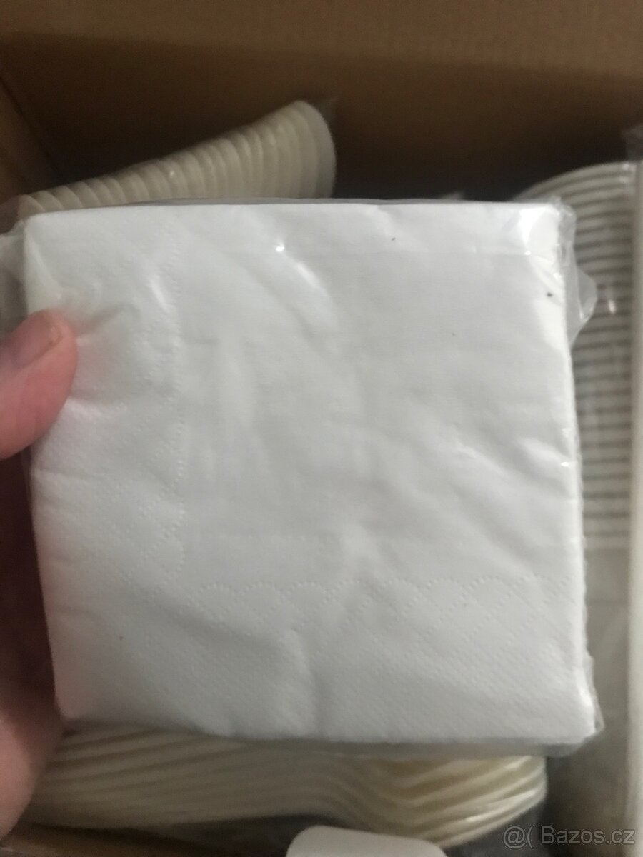 Sada nádobí na párty pro 50 osob - 9