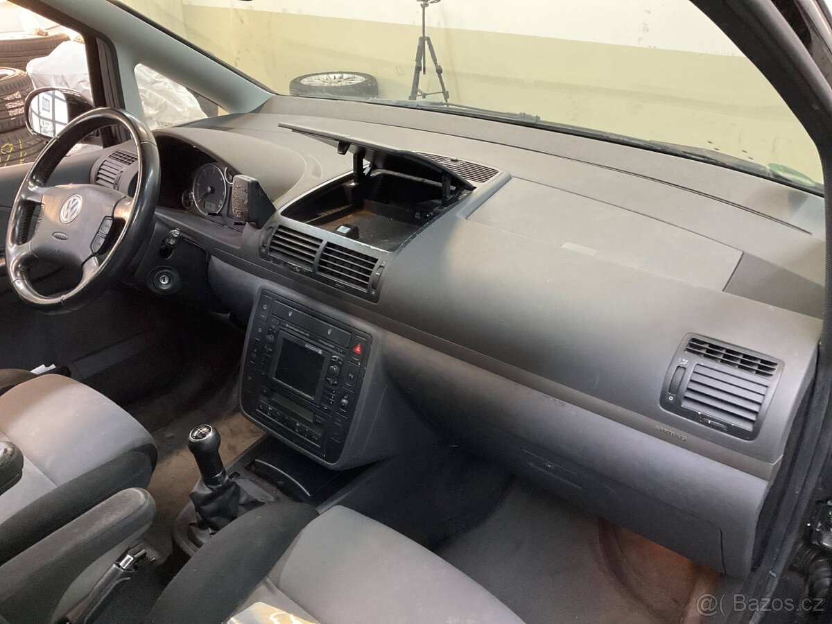 VW Sharan 2.0 TDI 103kW,Tažné,7.Míst,Special,Digi.klima. - 9