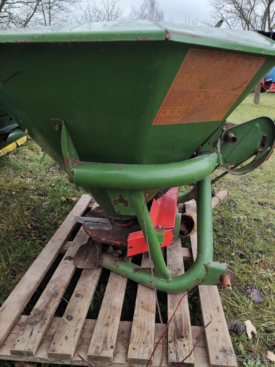 Rozmetadlo průmyslových Hnojiv Amazone - 9