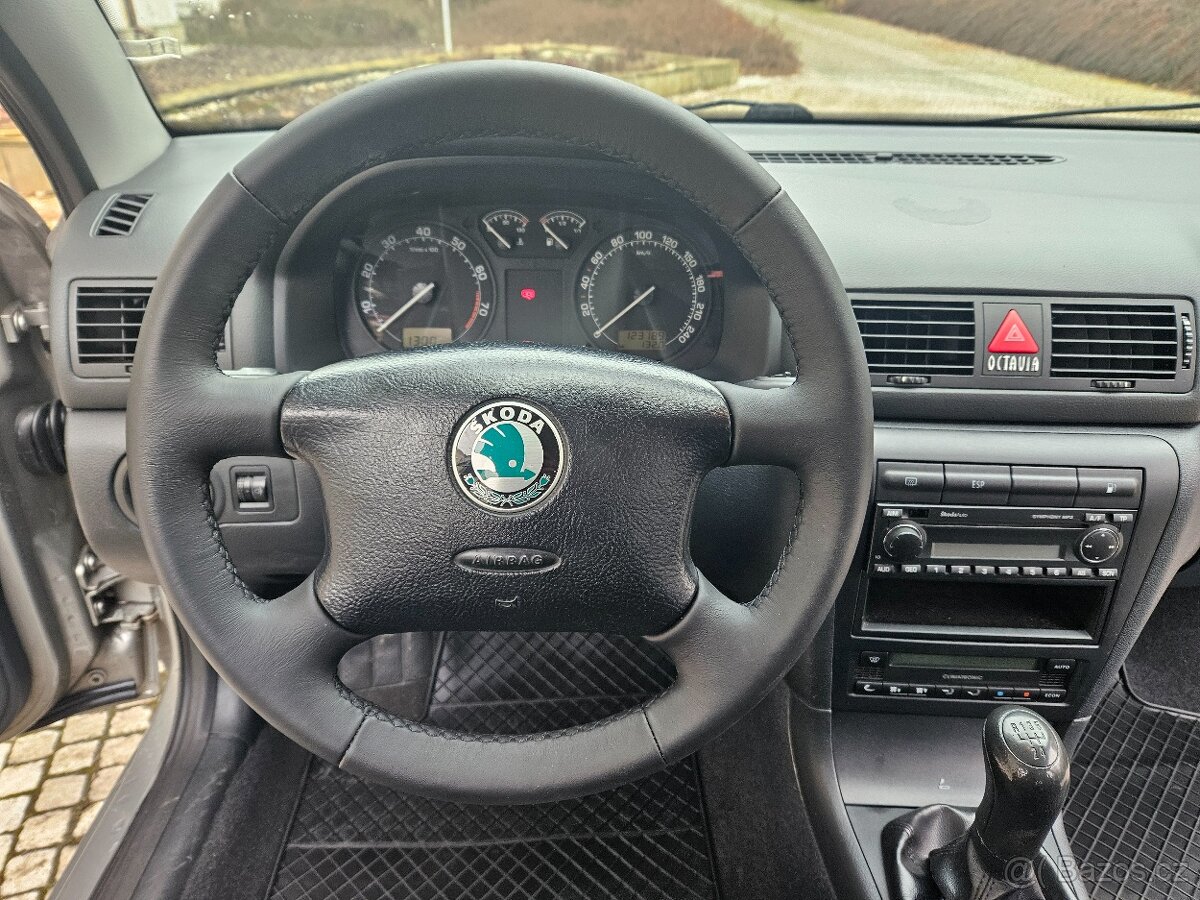 Škoda Octavia Tour 1.6 75 kW mod. 2007, 123.000 km,1.majitel - 9