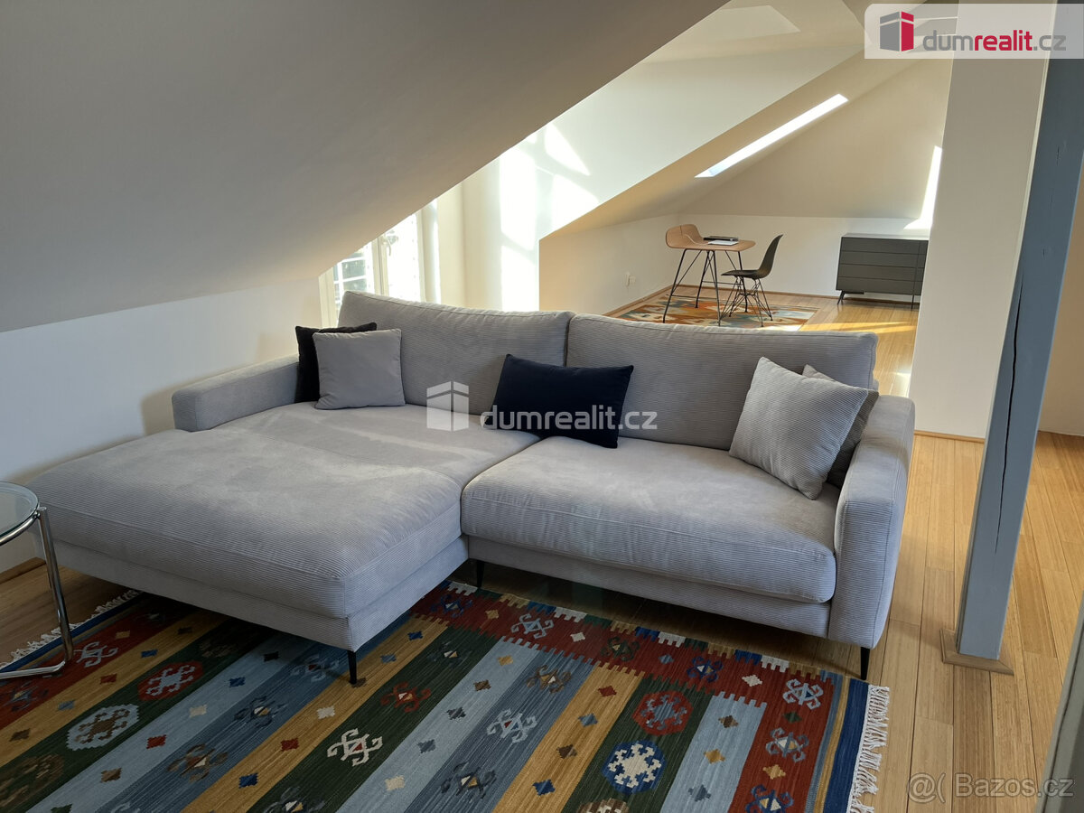 Luxusní byt 3+kk/B ve čtvrtém patře s osobním soukromým výta - 9