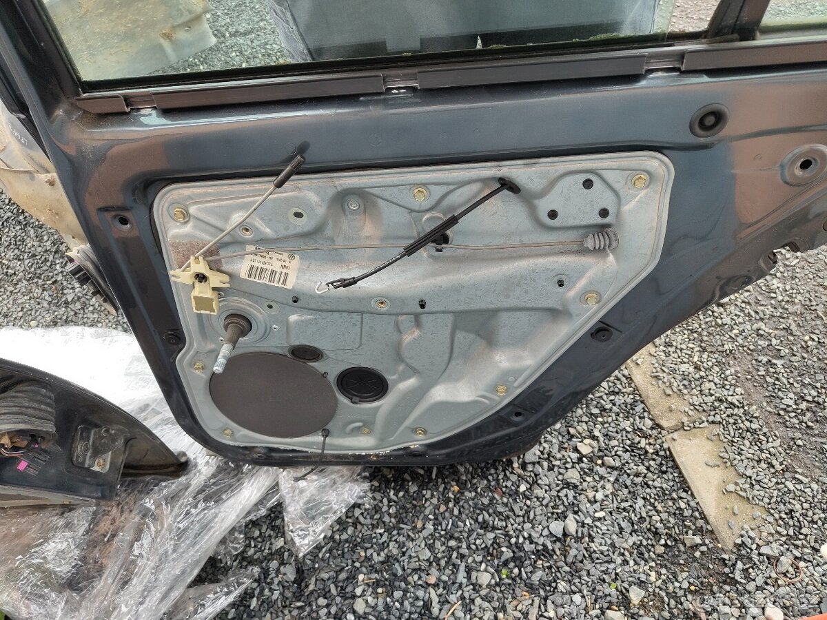 Karosářské díly Golf IV HB - LC7W - 9