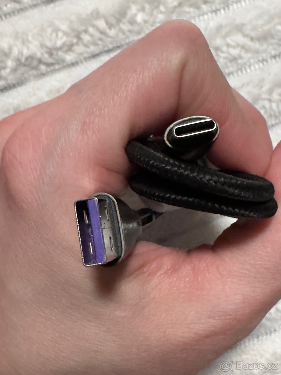 Set kabelů a nabíječek USB – 7 ks - 9