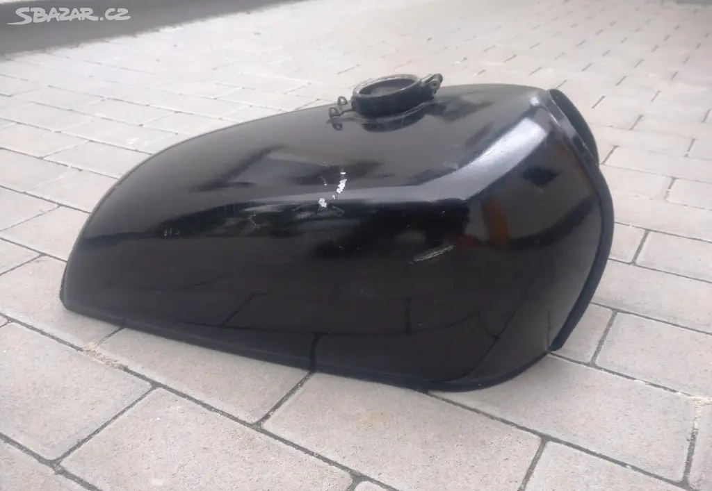 Nádrž Honda CB 250G - 9