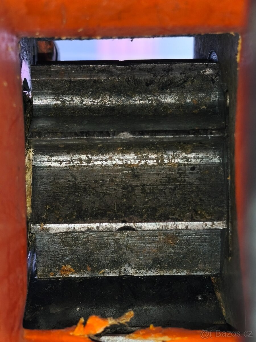 Prodám elektrický Válcový drtič Powersilent 2800 W.. - 9